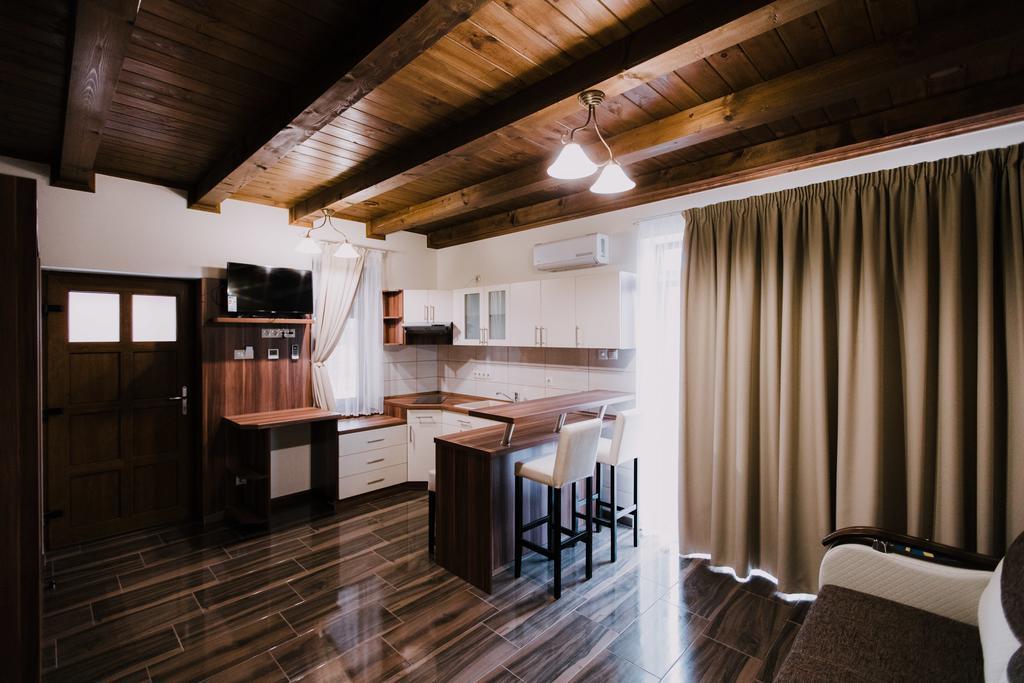 Németh Apartmanházak Mórahalom Exterior foto